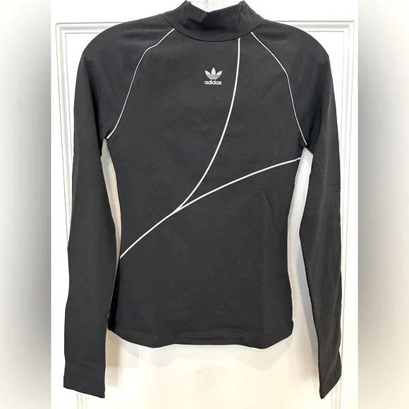 Adidas NWT women’s striking cut long sleeve top - Picture 2 of 12